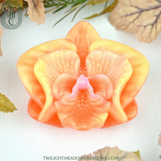 O/S Moon Orchid Grinder (Firmness: Soft)